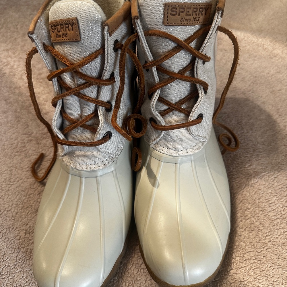 Sperry Women's Lace Up Boots - Cream and Brown